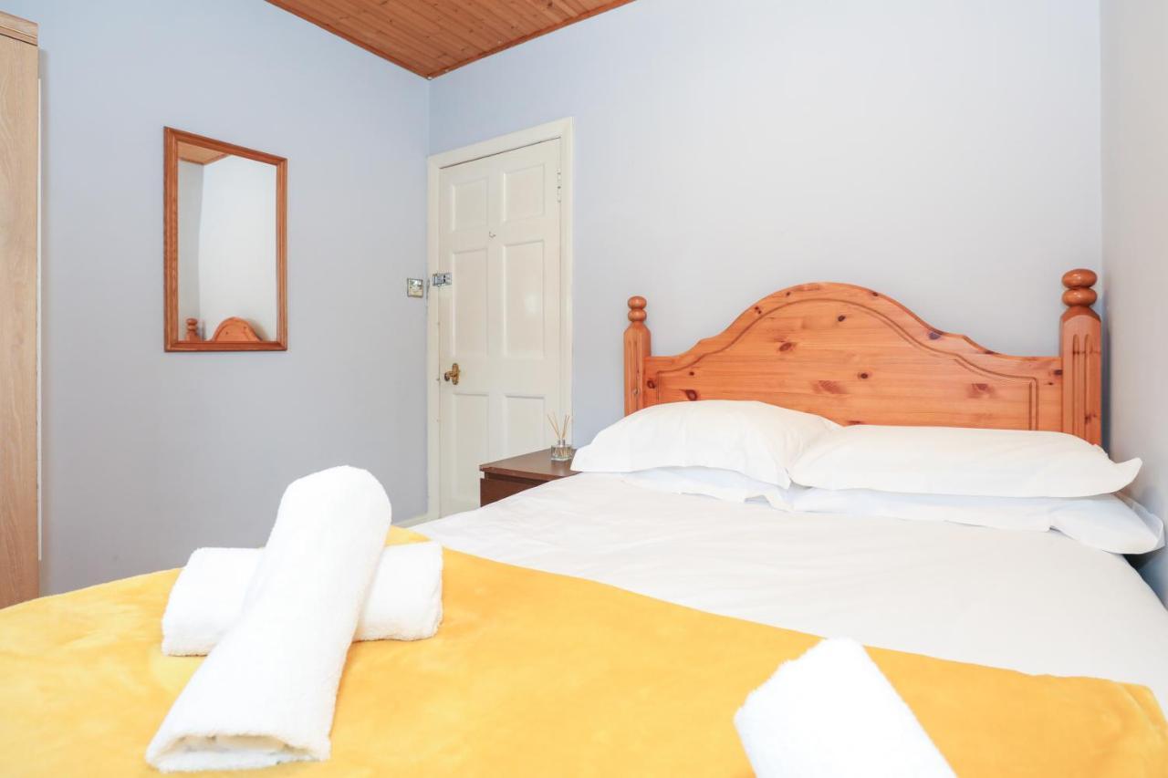 Beautiful 4 Bedroom Cottage - Ideal Location - Free Parking Edimburgo Exterior foto