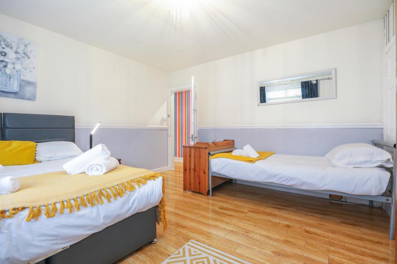 Beautiful 4 Bedroom Cottage - Ideal Location - Free Parking Edimburgo Exterior foto